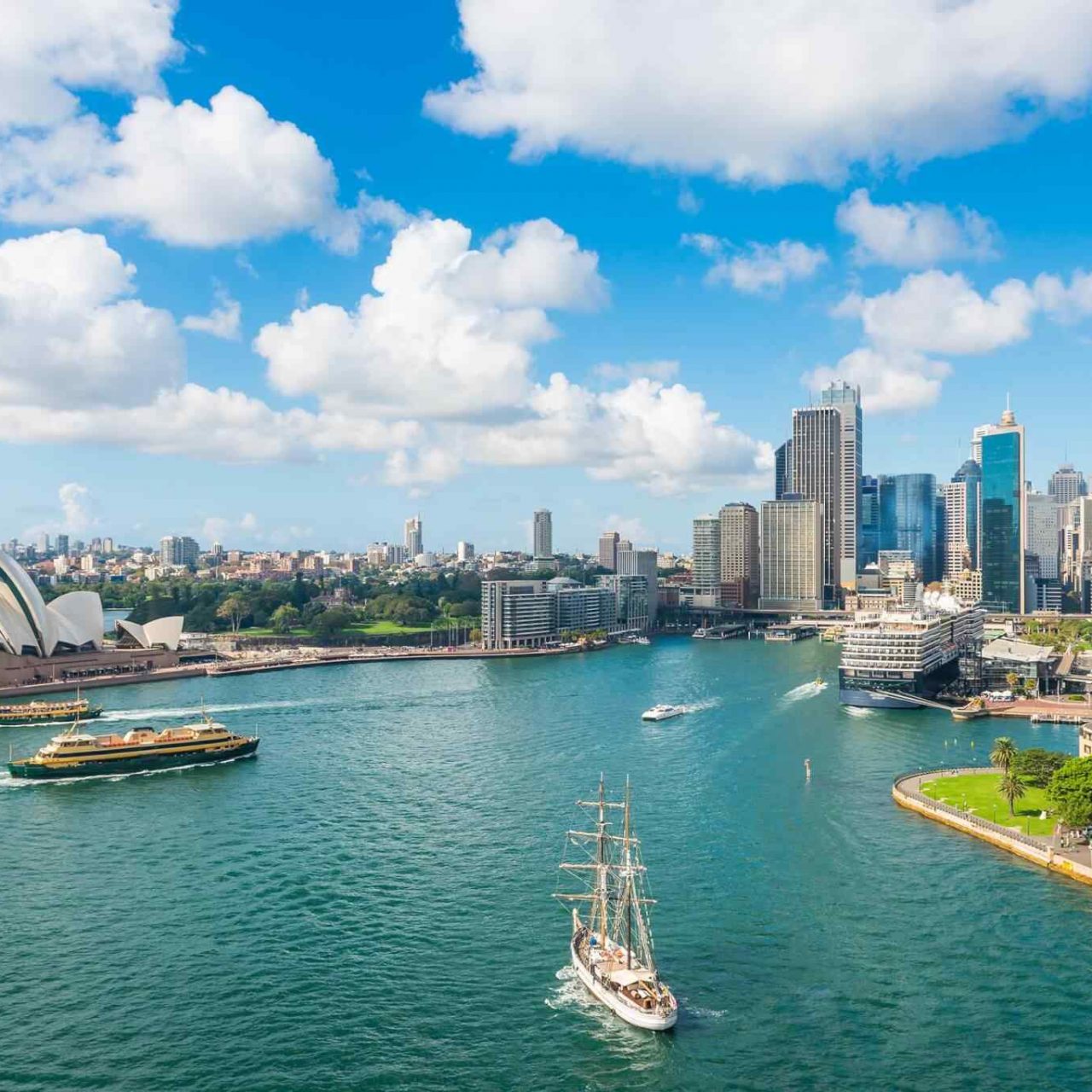 https://lebanondailytours.com/wp-content/uploads/2018/09/destination-sydney-04-1280x1280.jpg